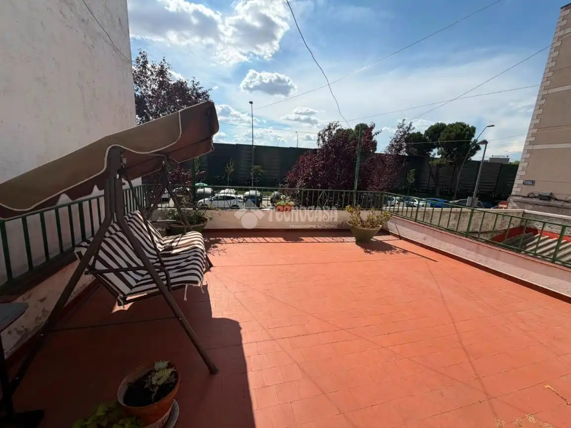 Flat for sale in C. Hermanos Álvarez Quintero, La Alhóndiga