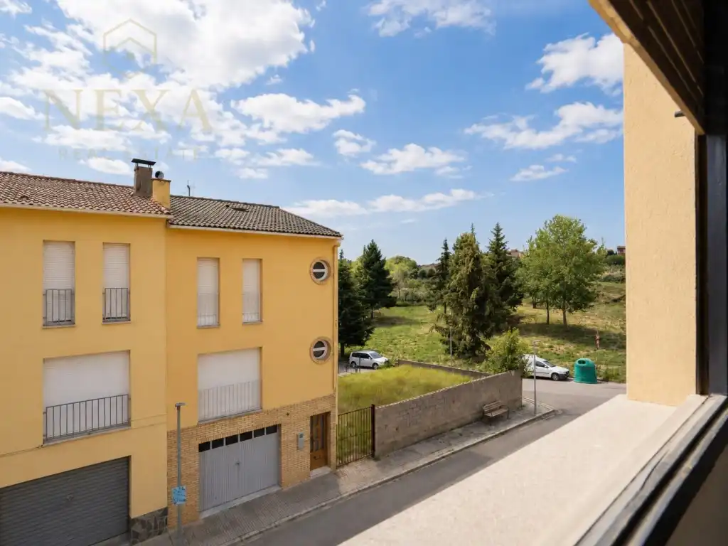Vista exterior de Piso en venta en Sant Hilari Sacalm con Terraza, Horno y Balcón