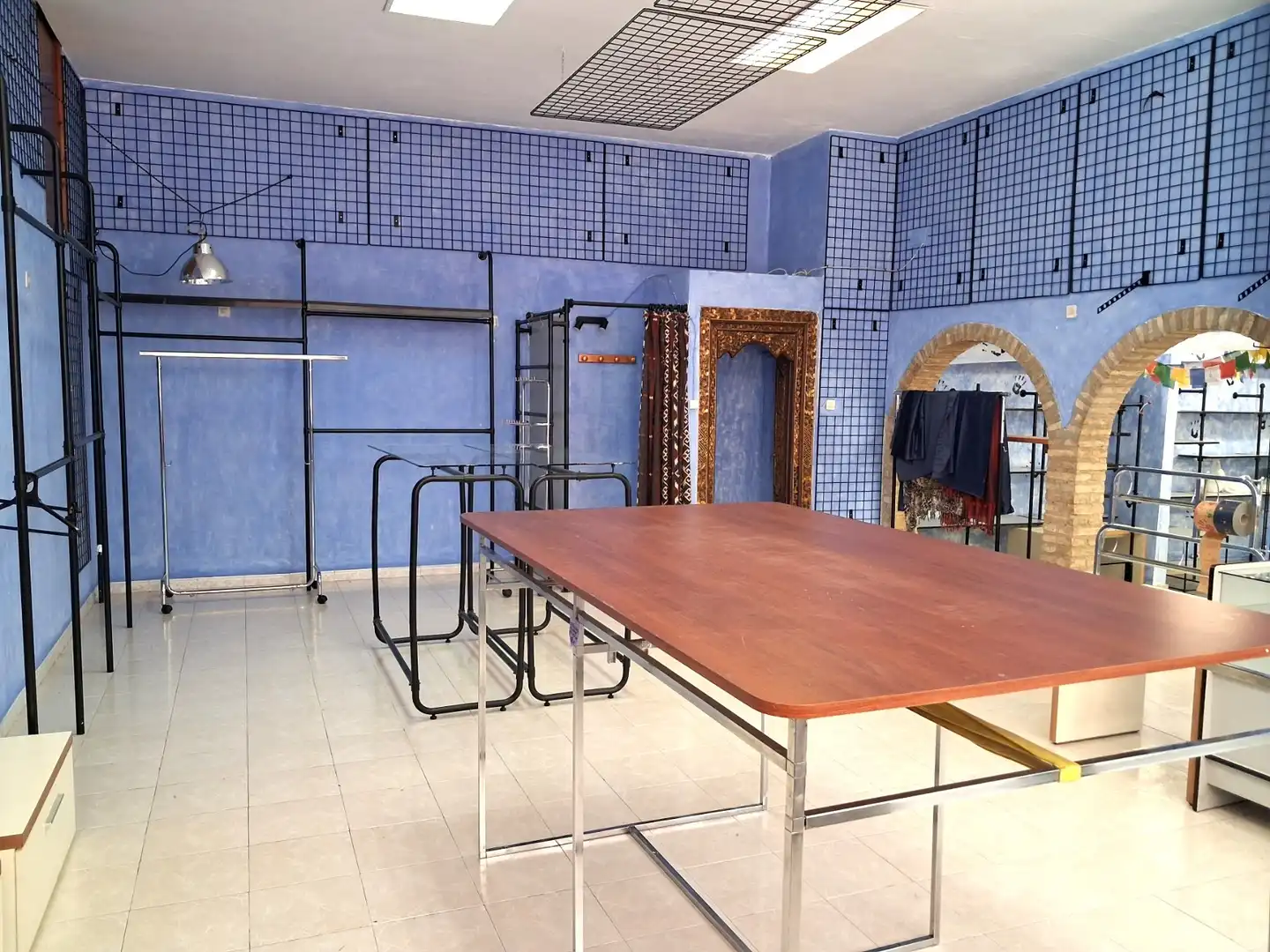 Commercial properties for rent in Zaragoza  with Air Conditioner, Furnished and Alarm