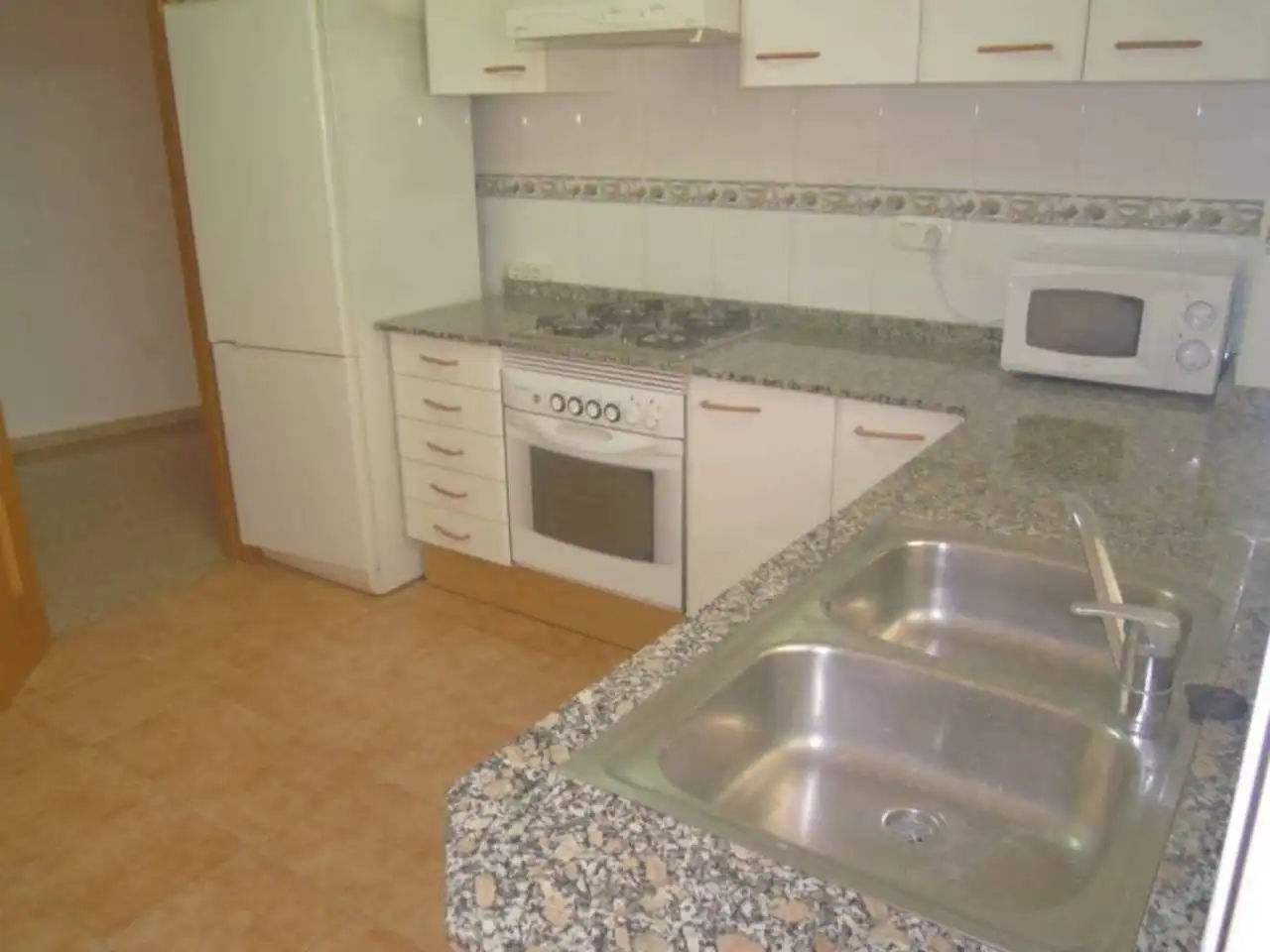 Piso de alquiler en Ensanche - Parque del Oeste