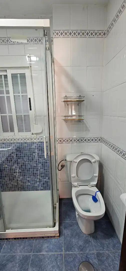 Baño de Piso en venta en Maracena con Amueblado