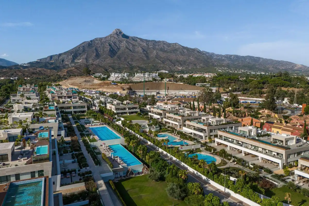 Vista exterior de Apartament de lloguer en Marbella amb Aire condicionat, Calefacció i Terrassa