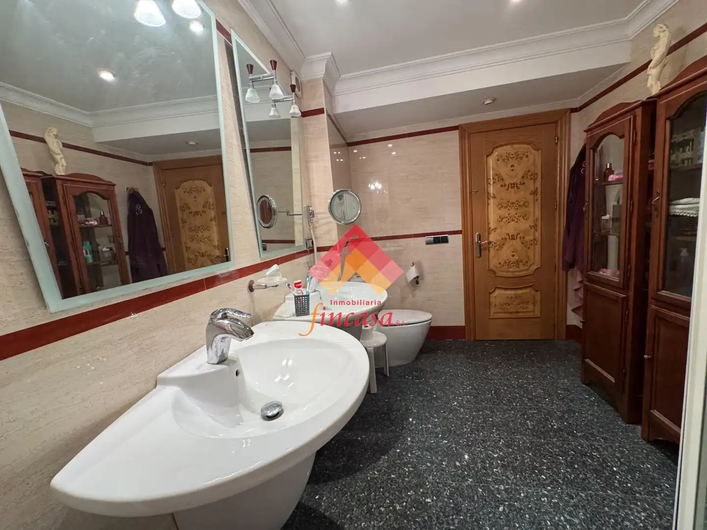 Bathroom of Flat for sale in Casco Histórico