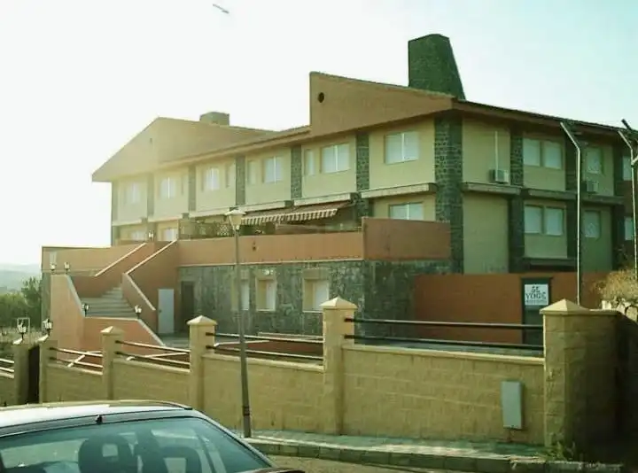 Vista exterior de Piso en venta en El Garrobo con Calefacción y Piscina comunitaria