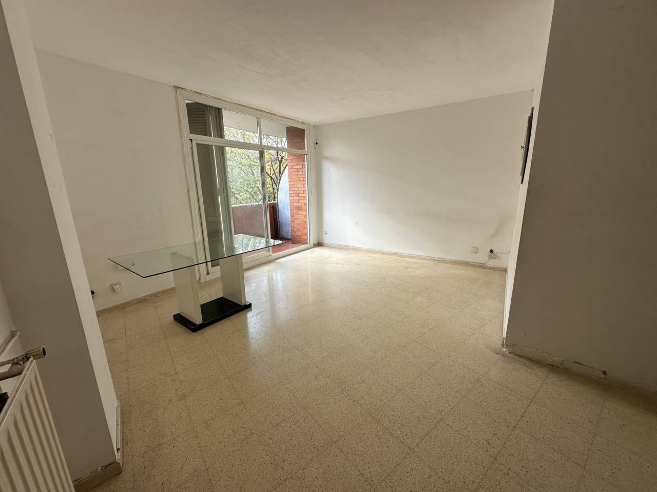 Living room of Flat for sale in Sabadell  with Heating, Terrace and Balcony