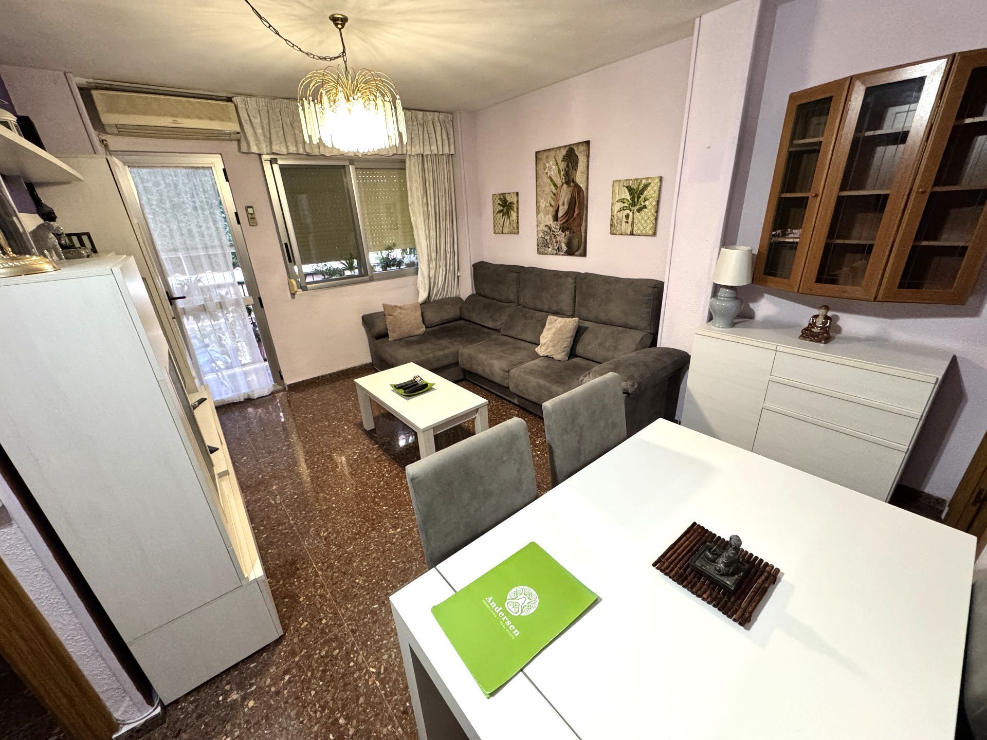Sala d'estar de Pis en venda en Benidorm amb Terrassa i Moblat
