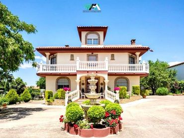 Villa mit Balkon zum Verkauf in Paseo de las Montalvas