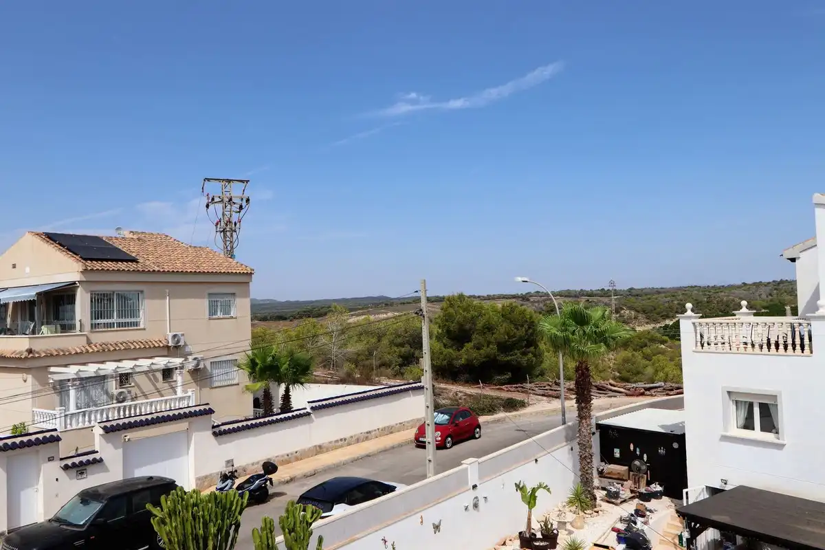 Vista exterior de Casa o chalet en venta en Alicante / Alacant con Aire acondicionado, Jardín privado y Terraza