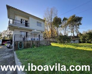Vista exterior de Casa o xalet en venda en Pontevedra Capital  amb Calefacció, Jardí privat i Terrassa