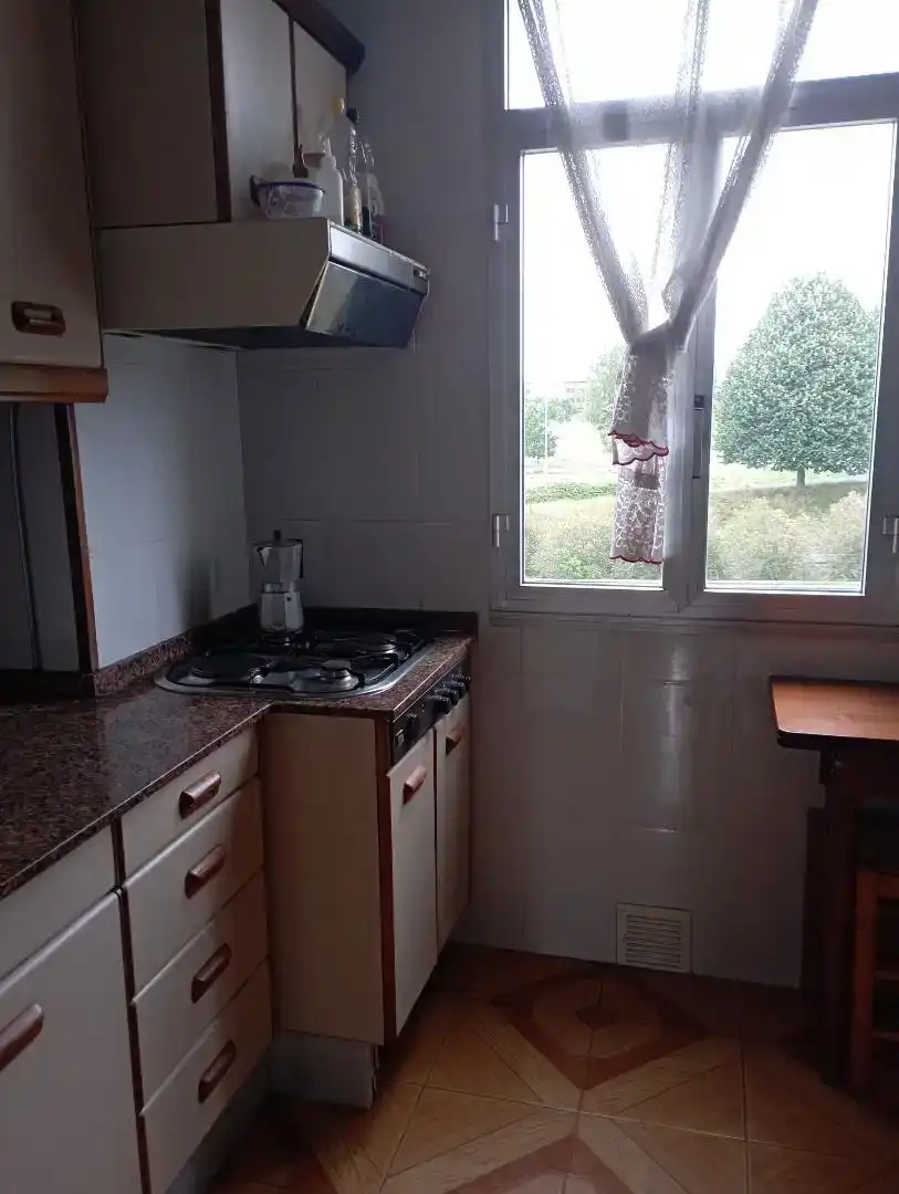 Wohnung zur Miete in Avenida Bazán, 12, Caranza
