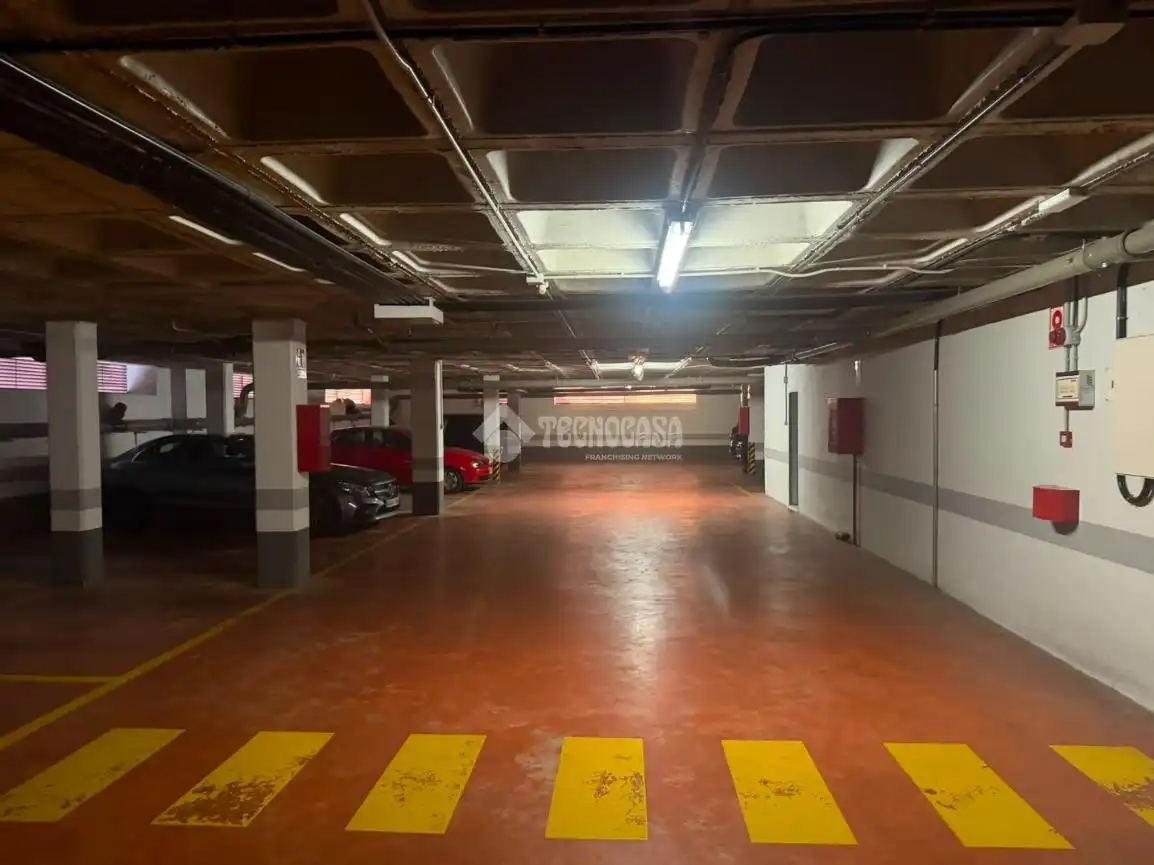 Parkplatz von Garage zum Verkauf in Valladolid