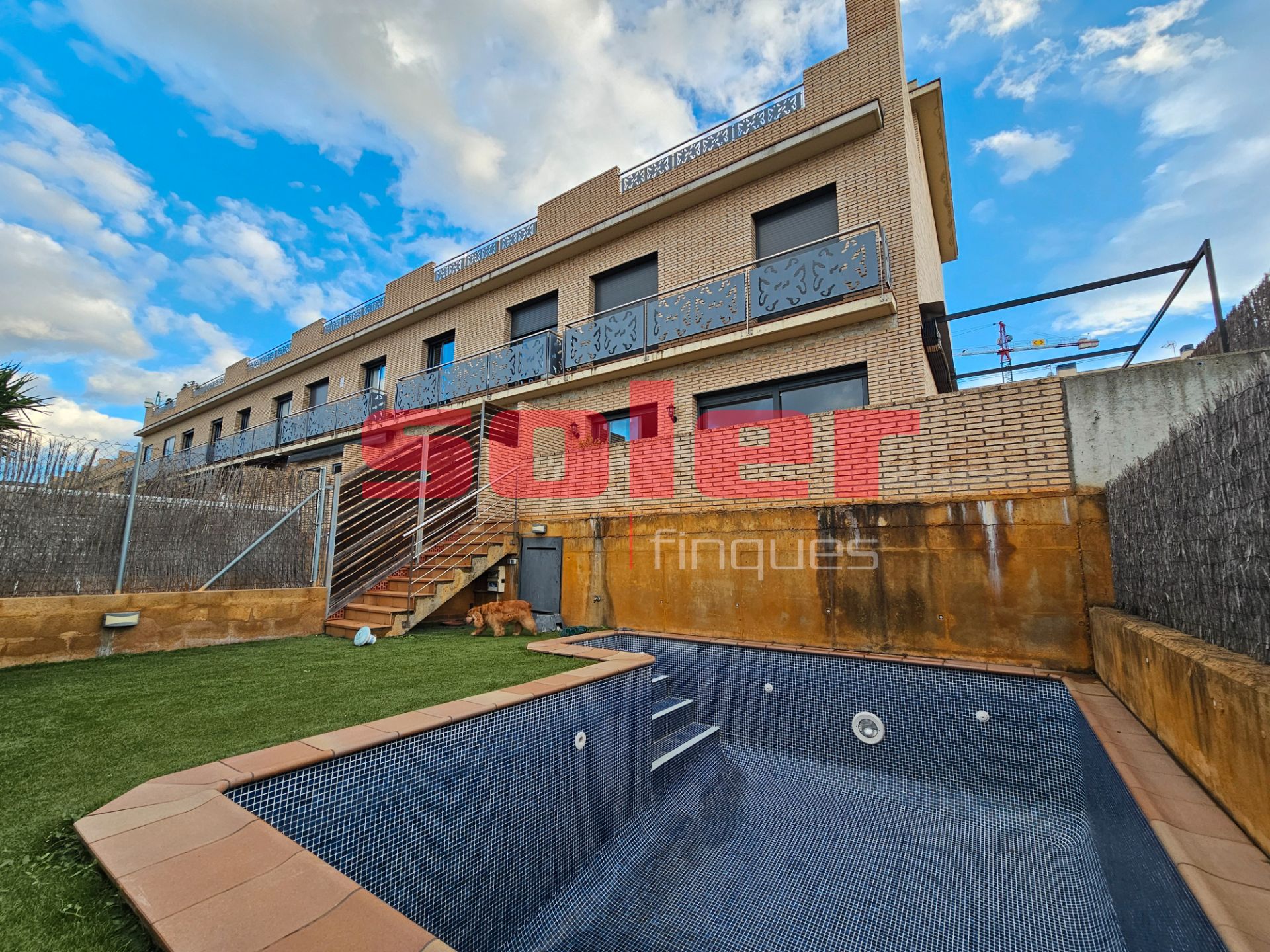 Piscina de Casa adosada de alquiler en Sant Quirze del Vallès con Aire acondicionado, Calefacción y Jardín privado