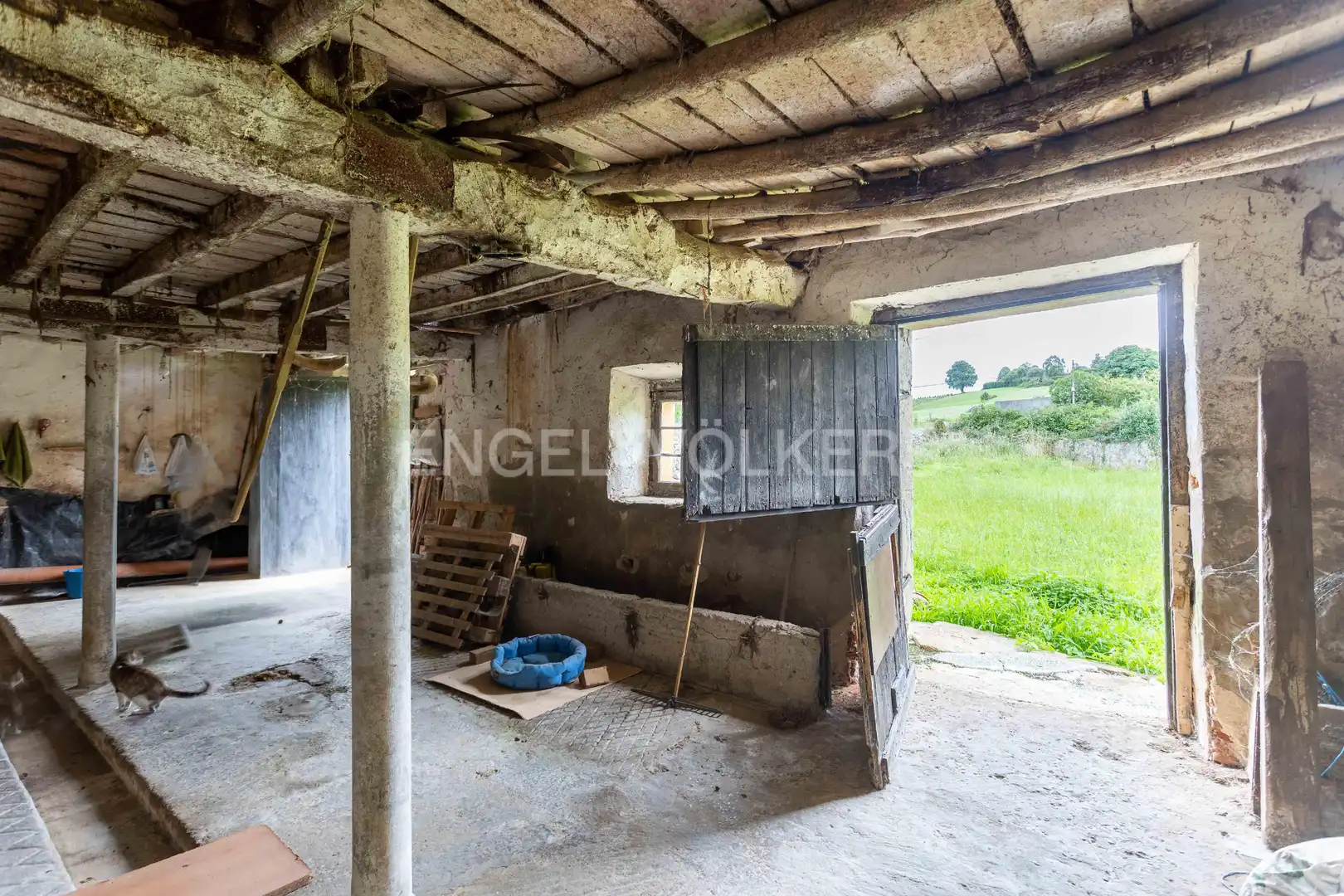 Finca rústica en venta en Entrambasaguas con Calefacción, Jardín privado y Balcón