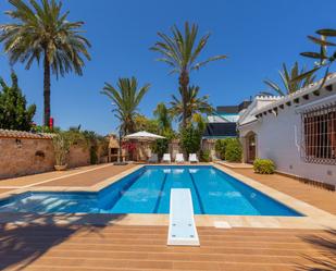 Piscina de Casa o xalet en venda en Orihuela
