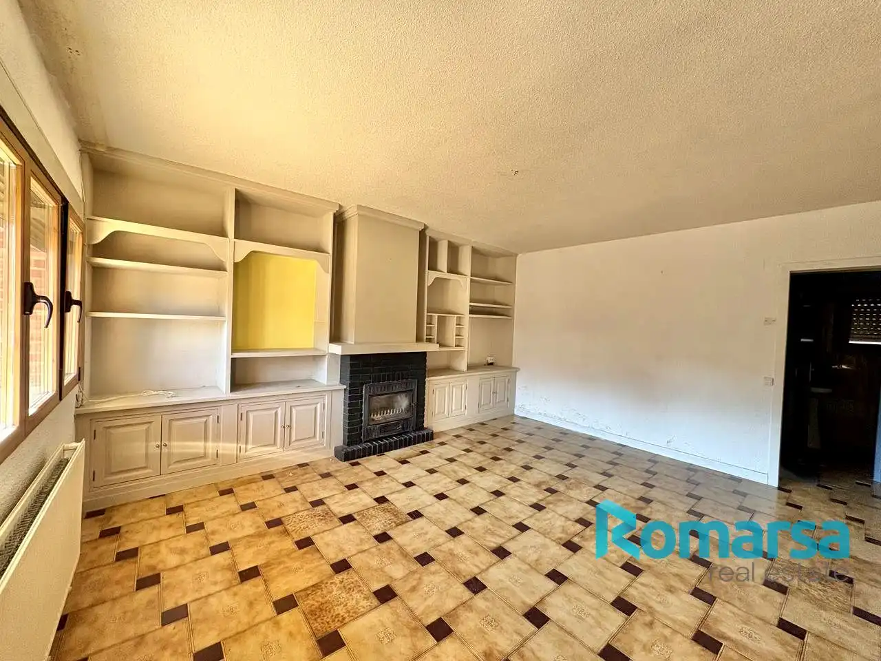 Living room of Houses for sale in Cebreros  with Heating, Private garden and Terrace