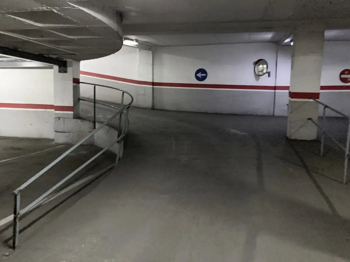 Parkplatz von Garage zur Miete in Elche / Elx