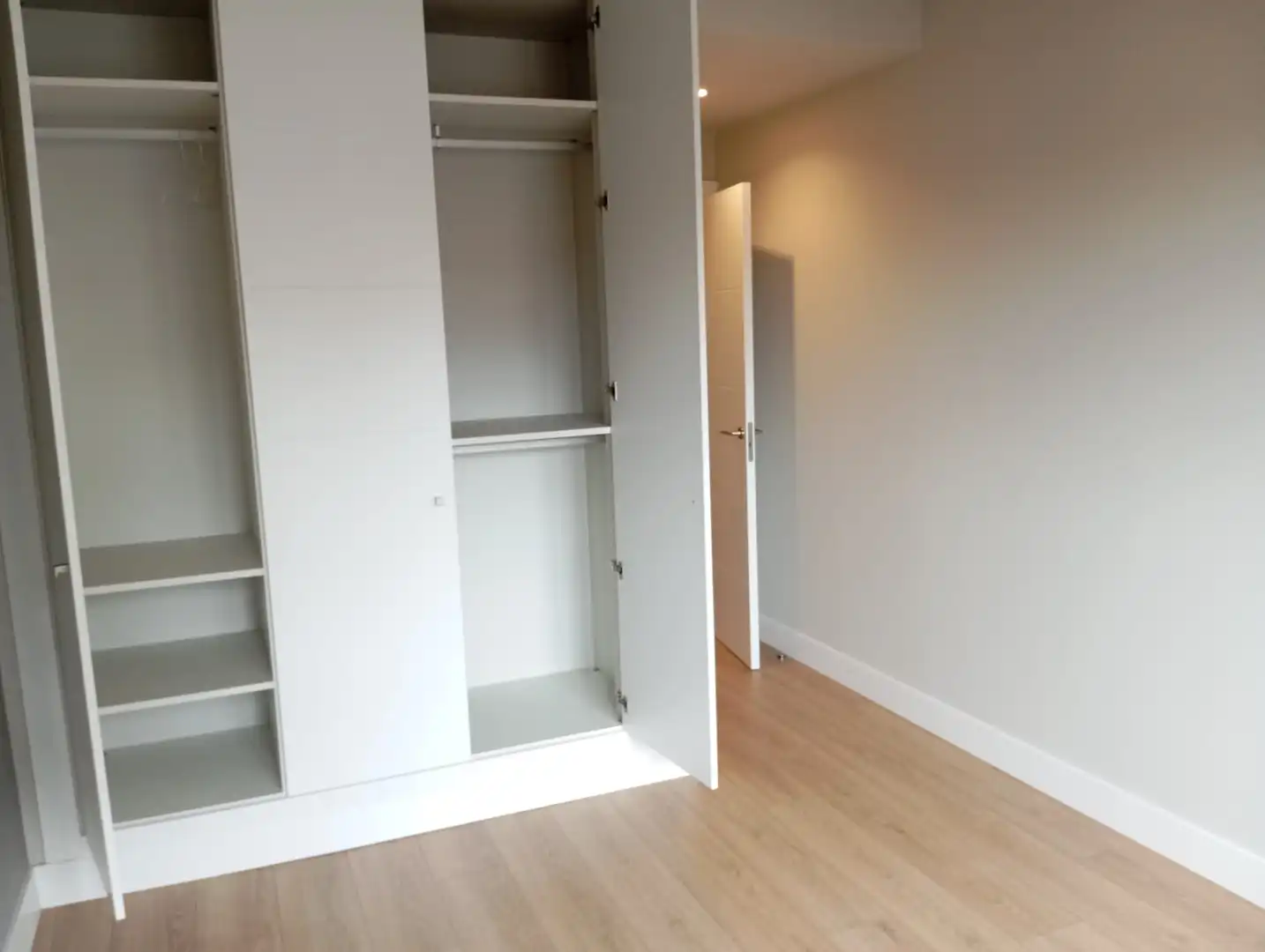 Bedroom of Flat for rent in Oviedo   with Heating