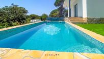 Swimming pool of House or chalet for sale in Lloret de Mar  with Air Conditioner, Terrace and Swimming Pool