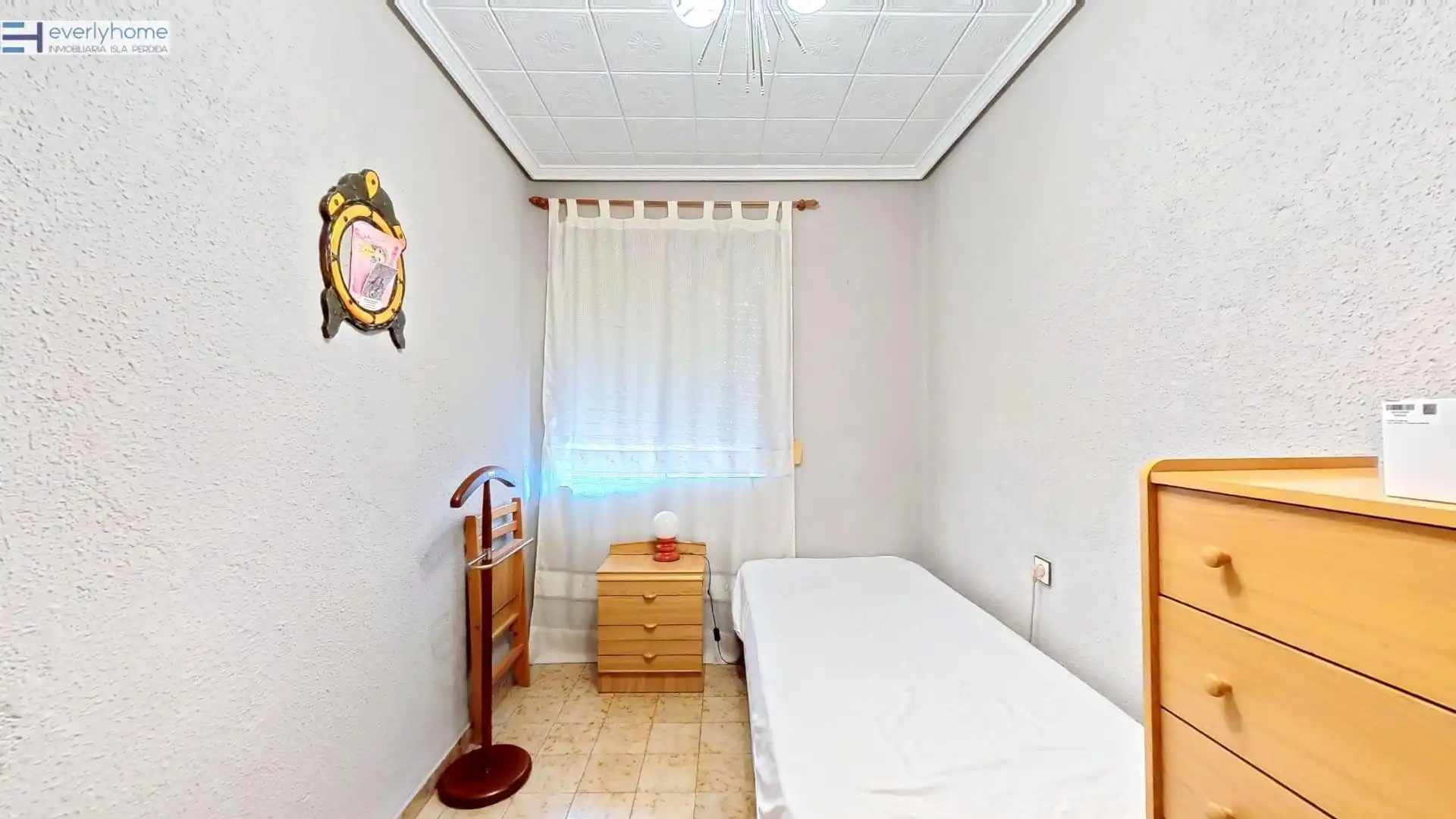 Bedroom of Flat for sale in Valencia