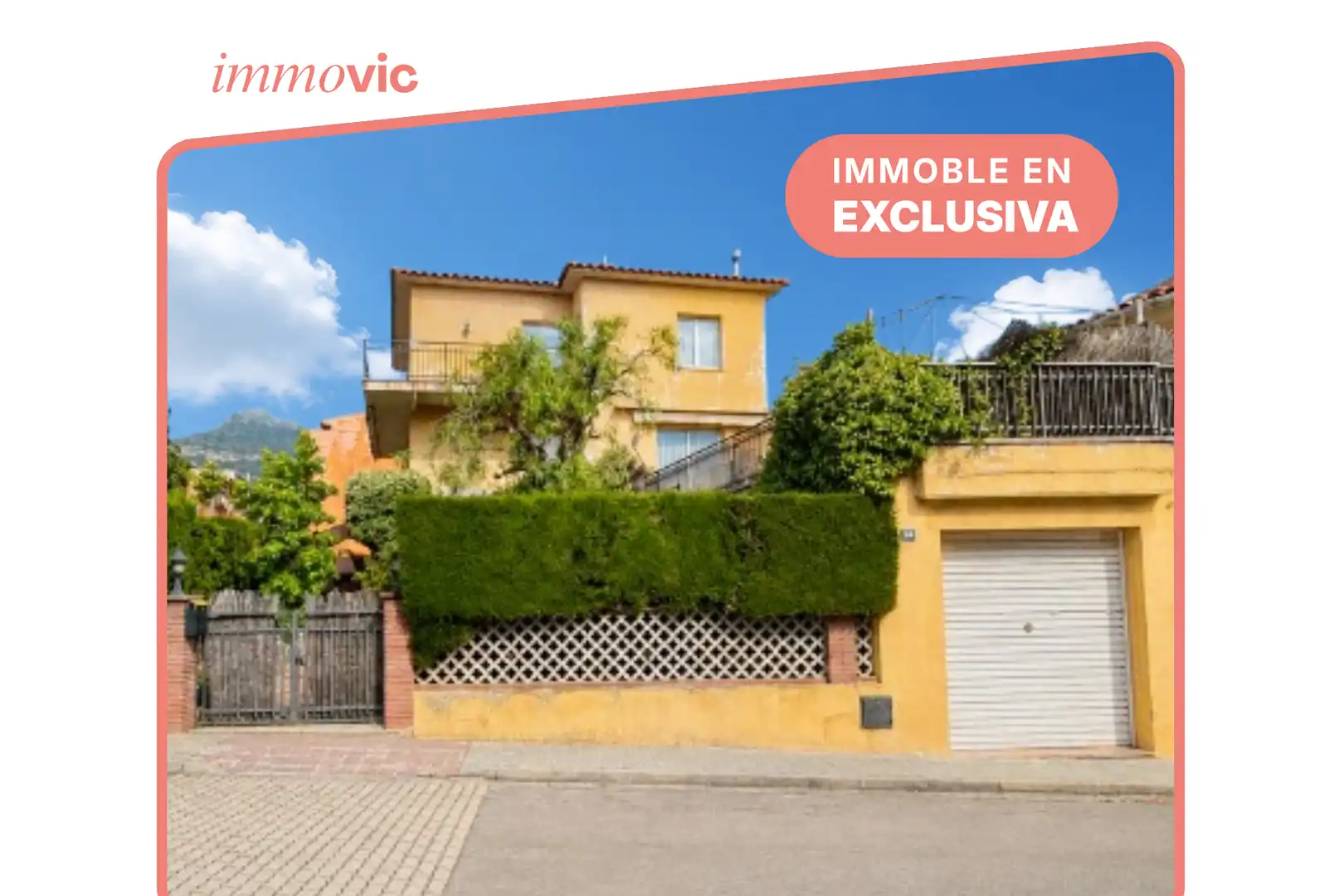 Vista exterior de Casa o chalet en venta en Centelles con Calefacción, Jardín privado y Parquet
