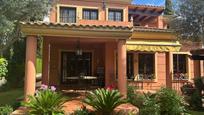 Jardí de Casa o xalet en venda en Bormujos amb Aire condicionat, Calefacció i Jardí privat
