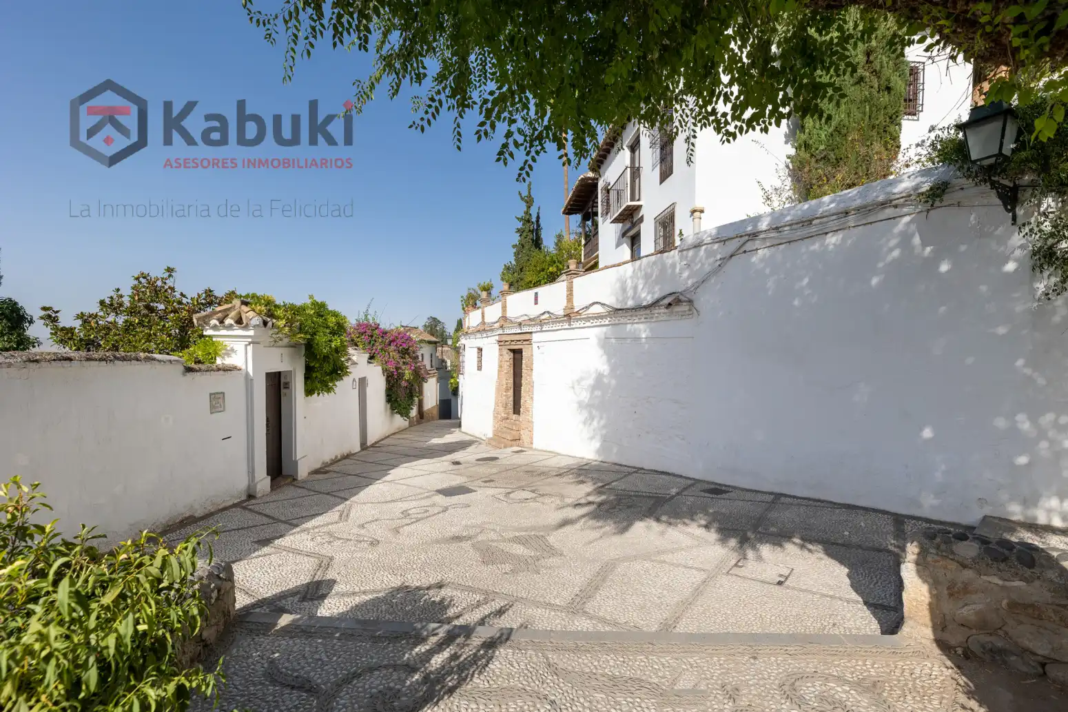 Außenansicht von Wohnung zur Miete in Granada mit Abstellraum und Möbliert
