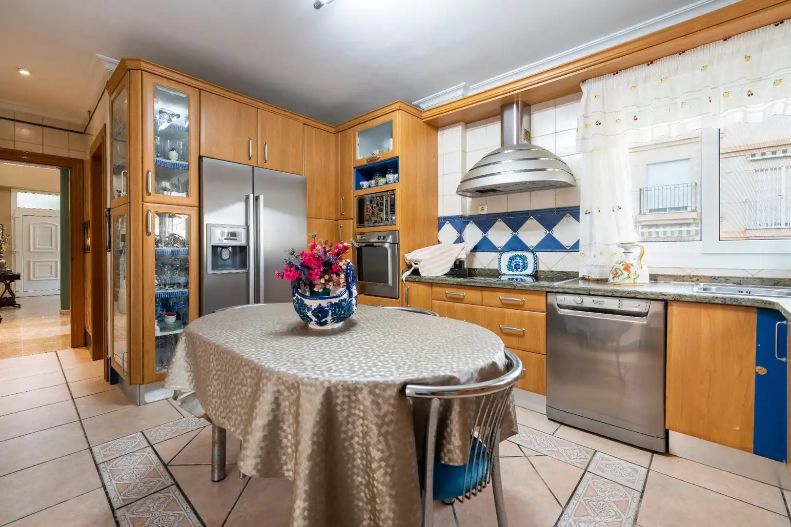 Kitchen of Houses for sale in Roquetas de Mar  with Air Conditioner, Private garden and Terrace