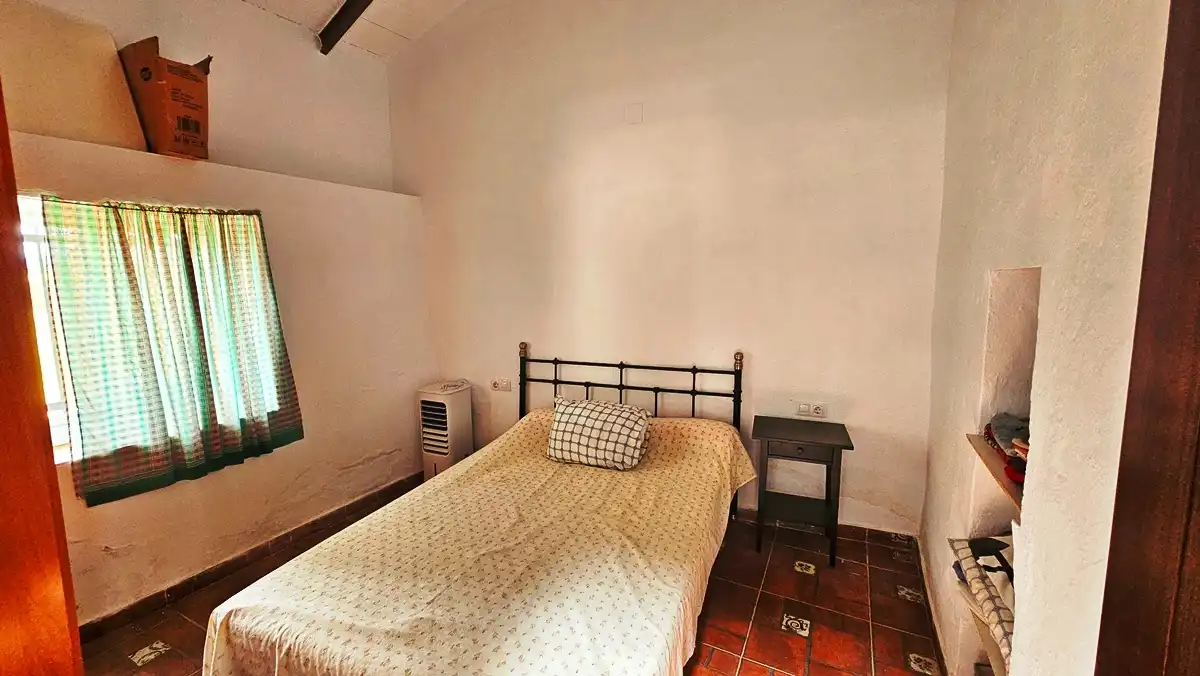 Schlafzimmer von Grundstücke zum Verkauf in Almonaster la Real