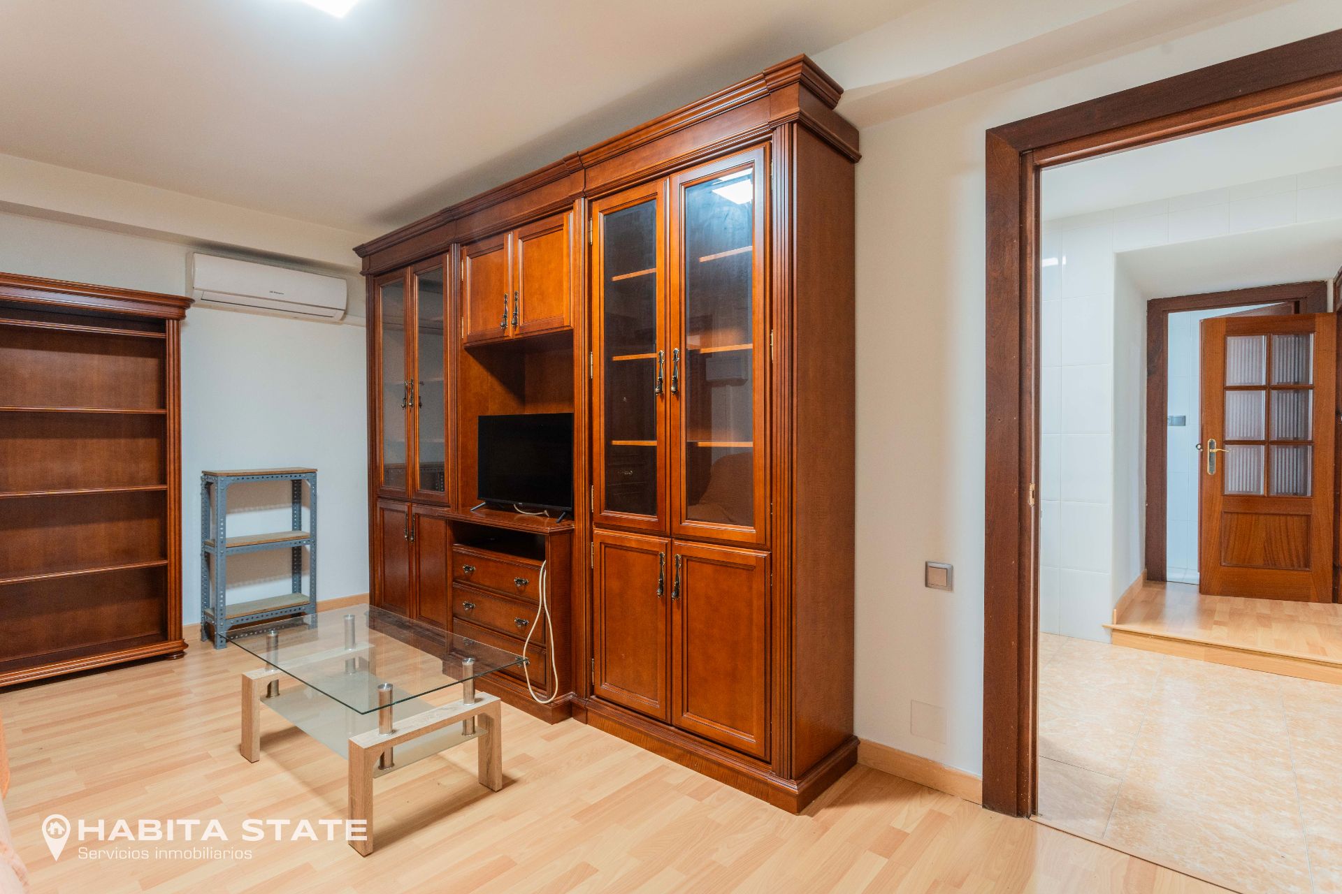 Living room of Flat for rent in  Almería Capital  with Air Conditioner and Furnished