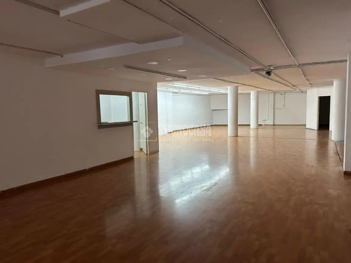Local commercial à vendre à Centre - Eixample – Can Llobet