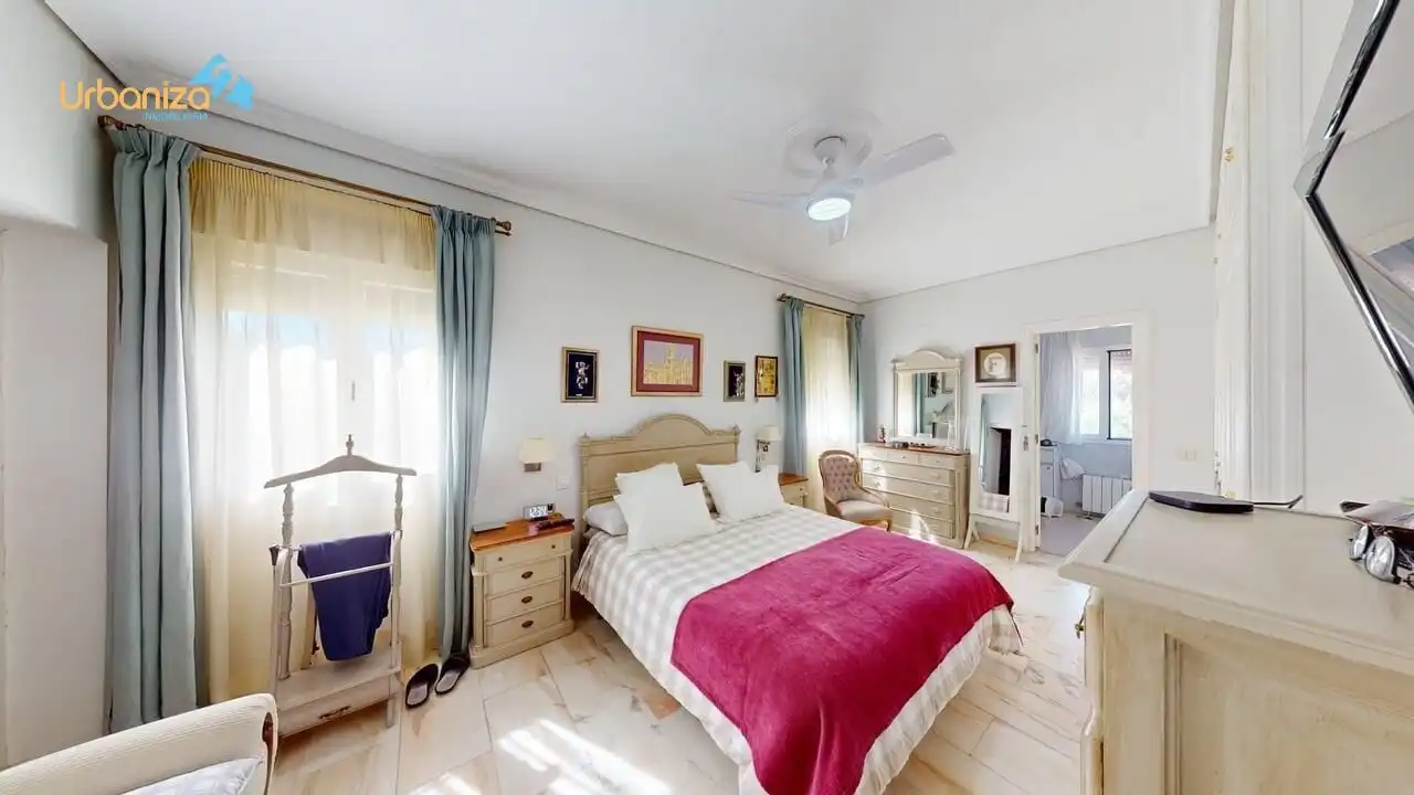 Habitación de Casa o chalet en venta en Badajoz con Aire acondicionado, Jardín privado y Terraza