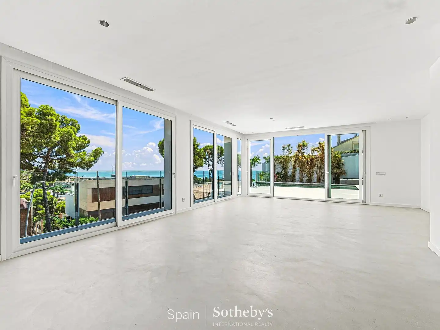 Casa con piscina en venta en Bellamar, imagen 2