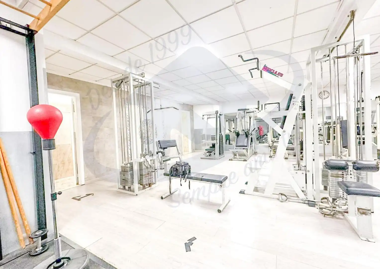 Business premises for sale in Centre - Eixample – Can Llobet, imagen 2