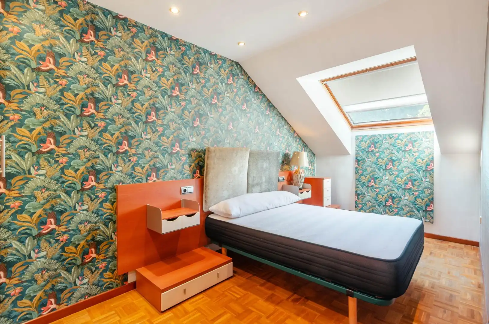 Piso en venta en Avenida PRINCIPE DE ASTURIAS-OLLO 151