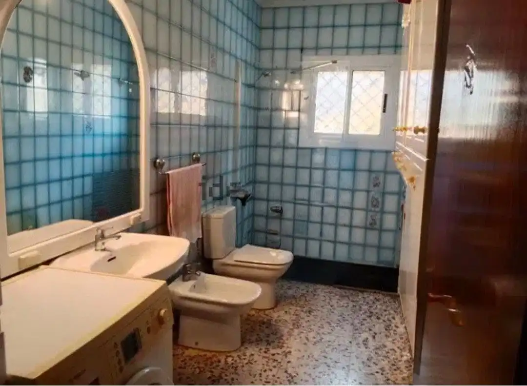 Bany de Casa o xalet en venda en Rubí amb Aire condicionat, Jardí privat i Terrassa