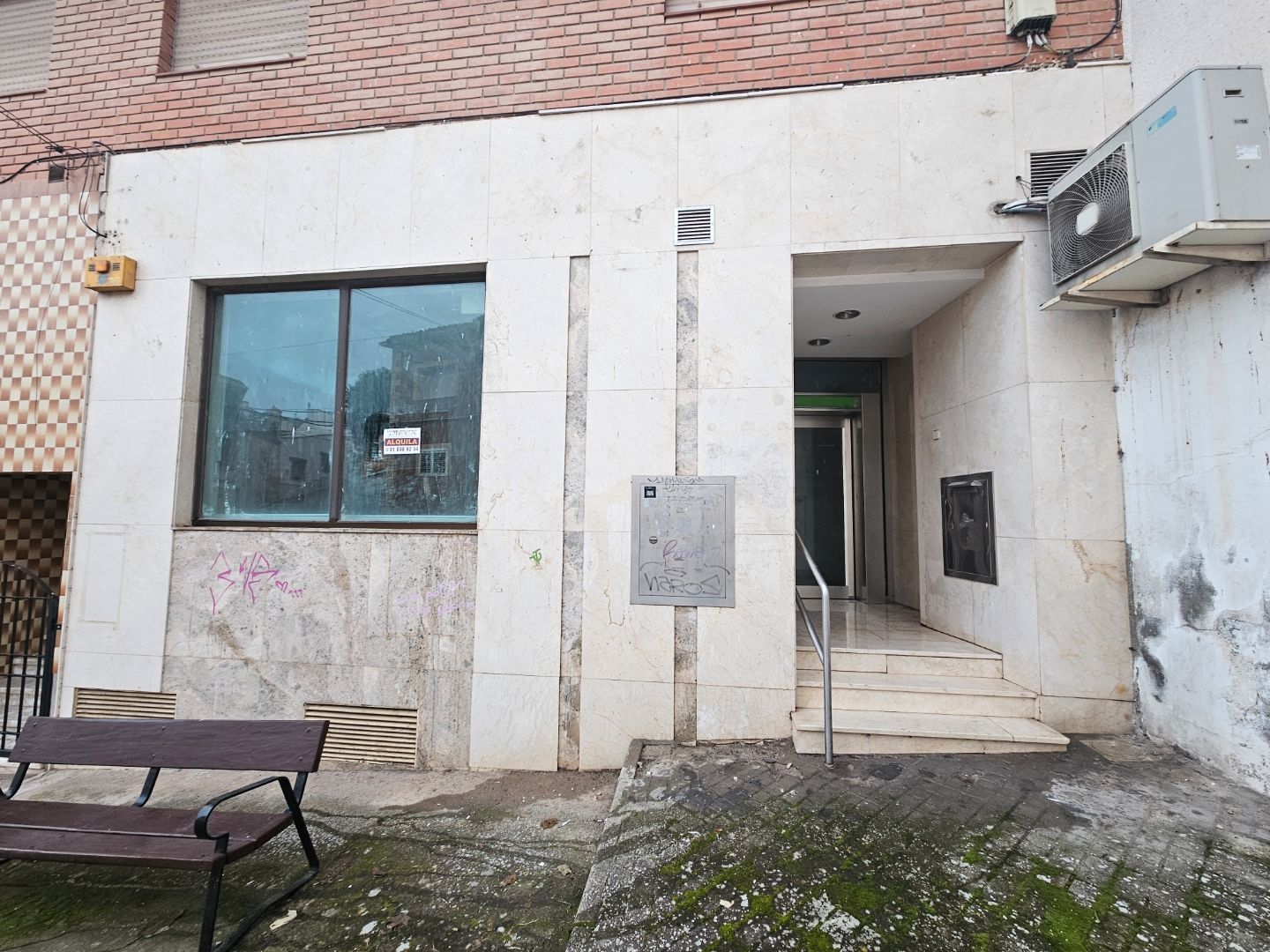 Vista exterior de Oficina de alquiler en Valdelaguna