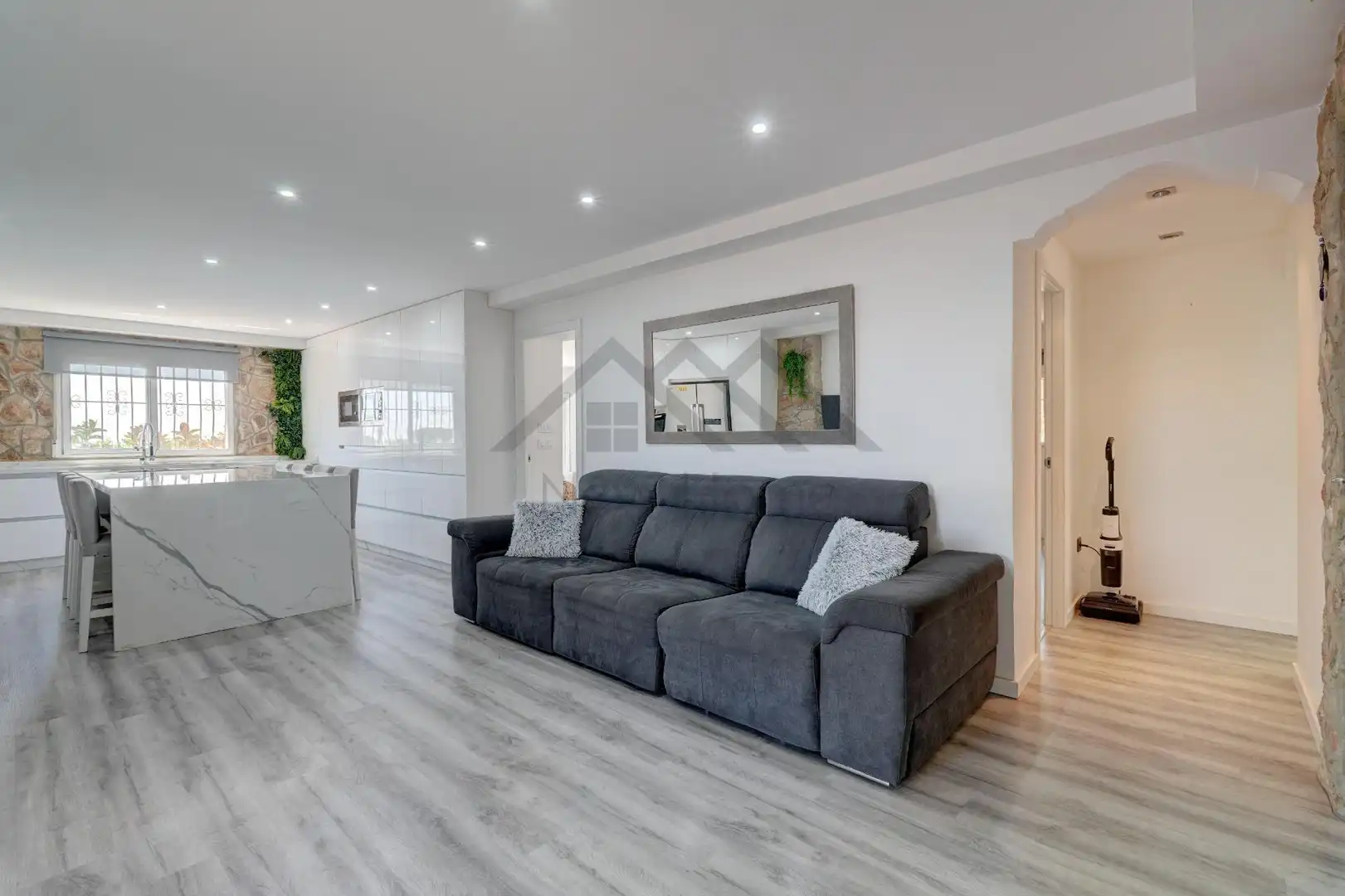 Living room of Houses for sale in La Pobla de Vallbona  with Air Conditioner, Heating and Private garden