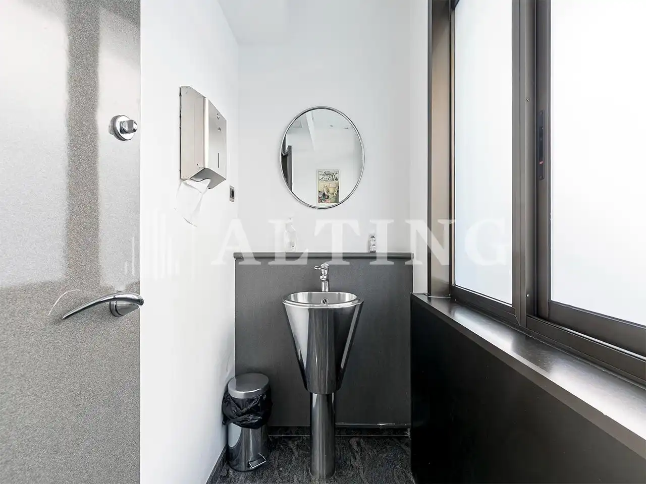 Baño de Oficina en venta en Barcelona con Aire acondicionado y Calefacción