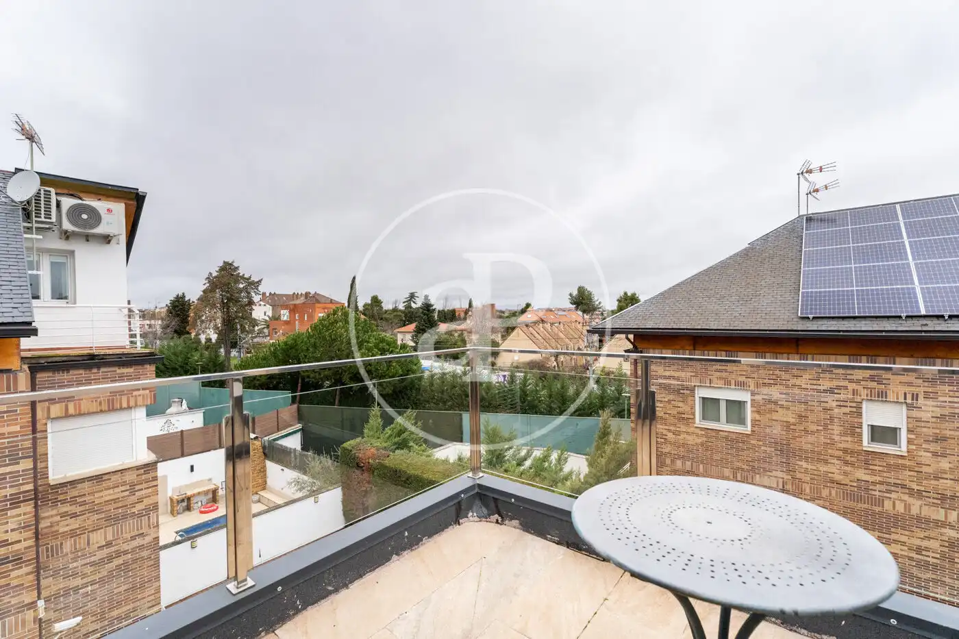Terraza de Casa adosada en venta en Pozuelo de Alarcón con Aire acondicionado, Calefacción y Jardín privado