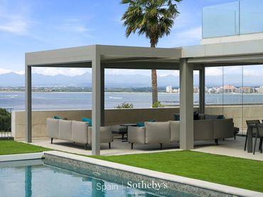 Casa in vendita a Carrer de Salvador Espriu