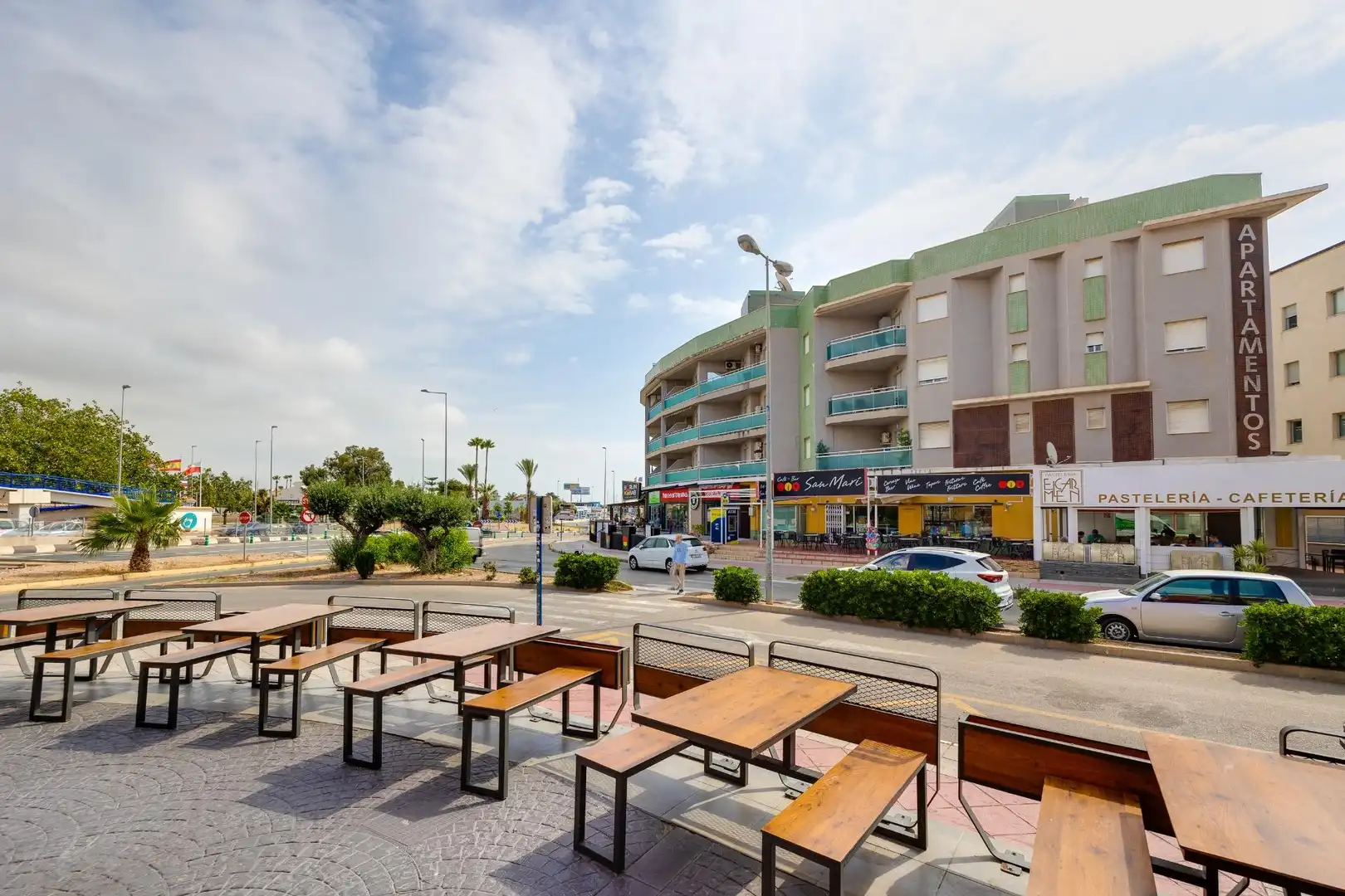 Vista exterior de Piso en venta en Orihuela con Aire acondicionado, Amueblado y Piscina comunitaria