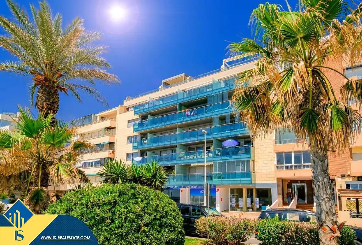 Vista exterior de Dúplex en venta en Torrevieja con Aire acondicionado, Calefacción y Terraza