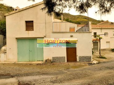 Casa rústica en venta en Oria