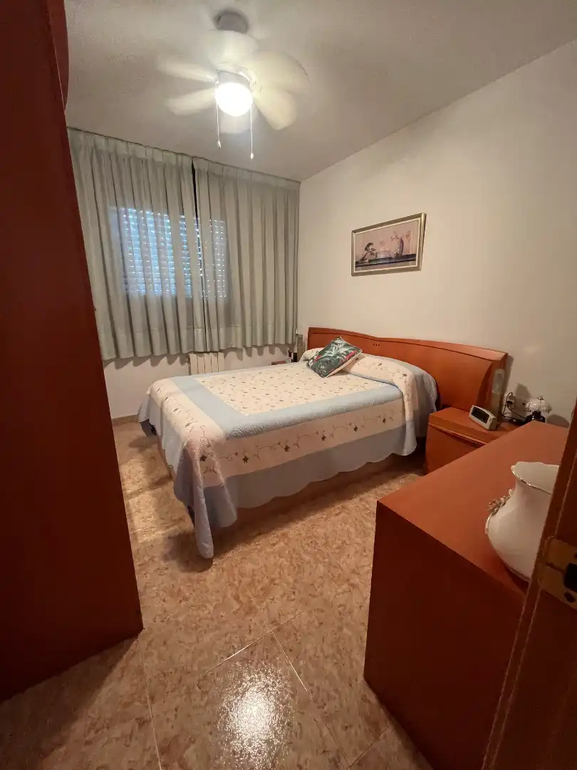 Dormitori de Casa o xalet en venda en Mollet del Vallès amb Aire condicionat, Calefacció i Moblat