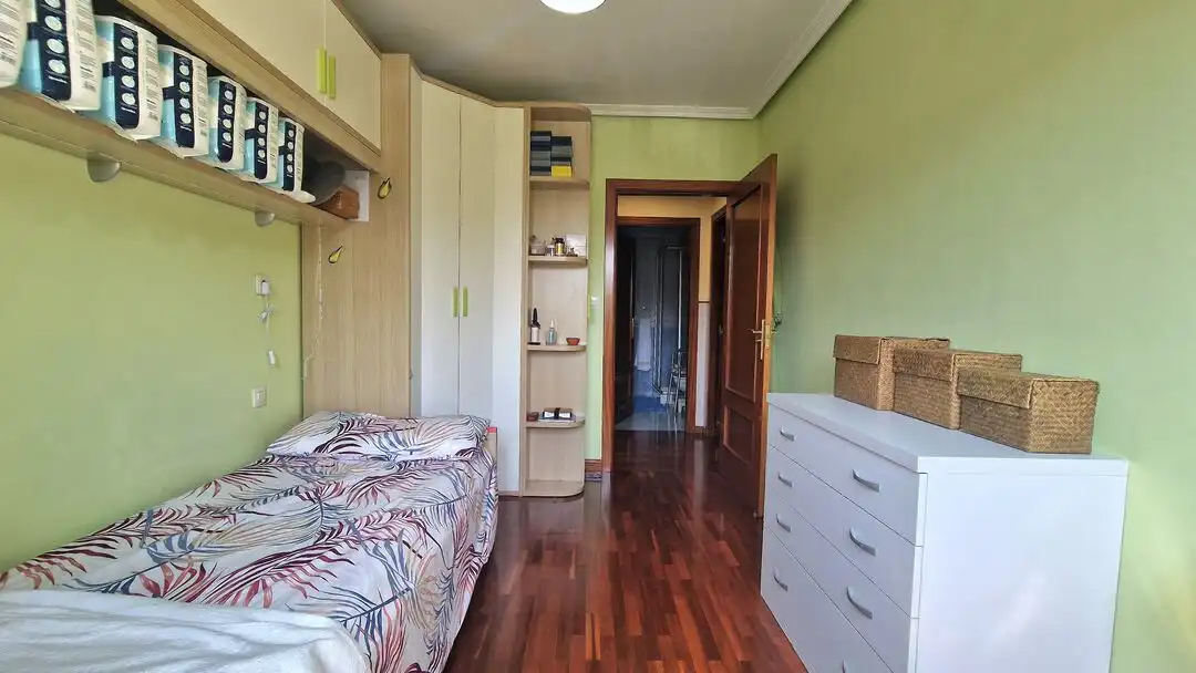 Schlafzimmer von Wohnung zum Verkauf in Urnieta mit Heizung und Abstellraum