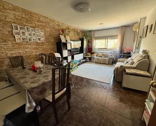 Sala d'estar de Pis en venda en  Madrid Capital amb Calefacció i Terrassa