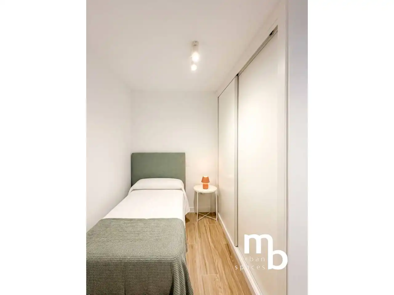 Habitación de Piso en venta en Madrid con Aire acondicionado y Calefacción