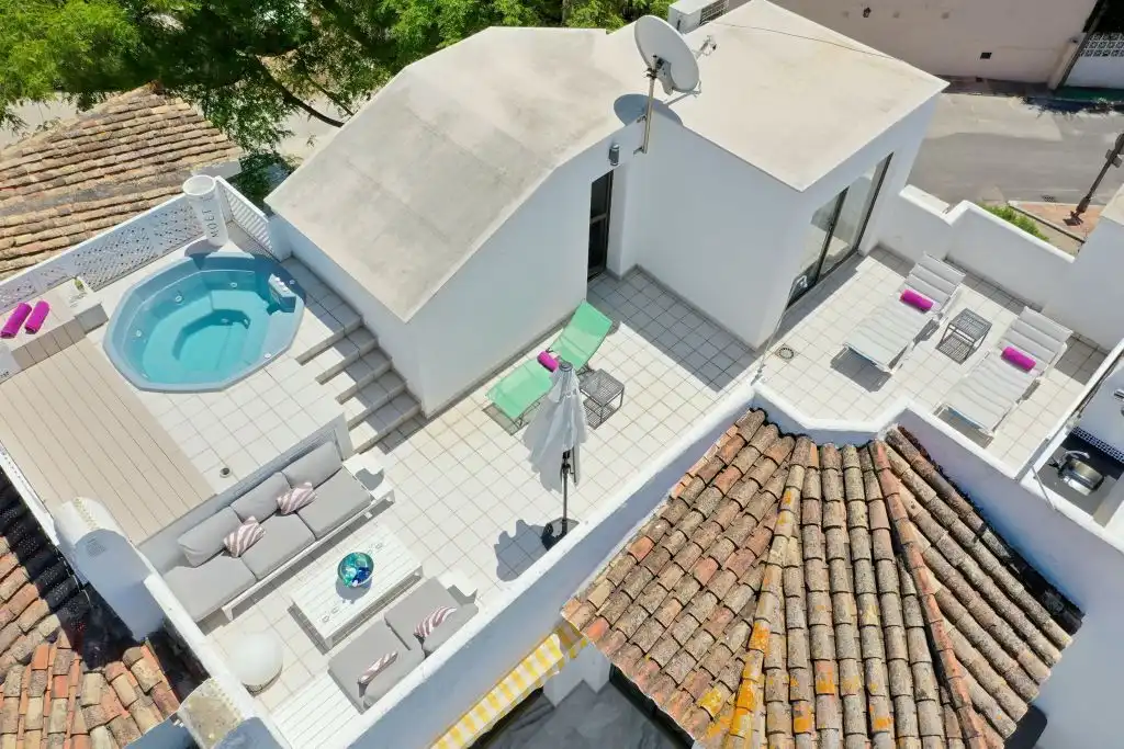 Terraza de Ático en venta en Marbella con Aire acondicionado, Calefacción y Terraza