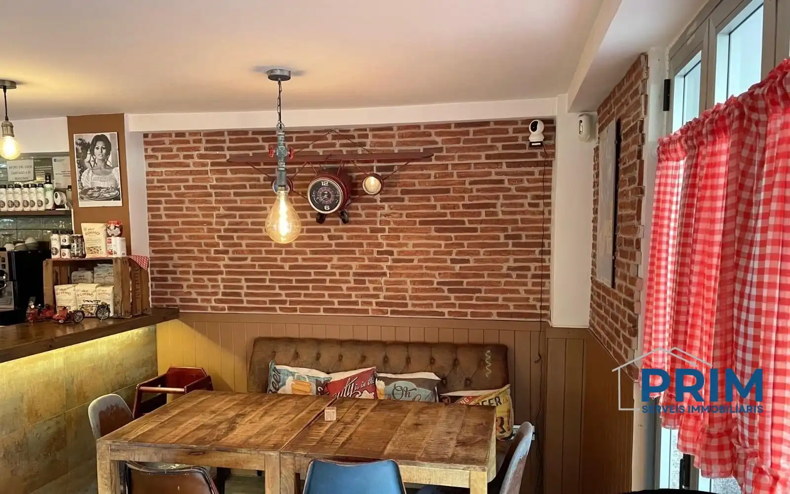 Esszimmer von Geschaftsraum zur Miete in Salou mit Klimaanlage, Terrasse und Möbliert