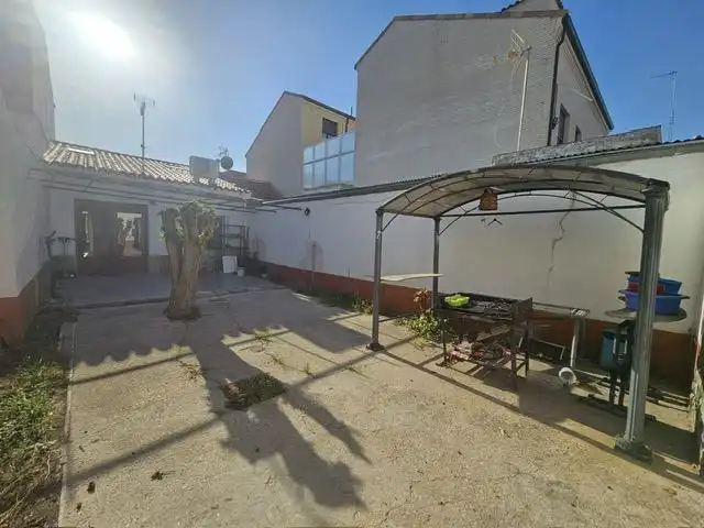 Terraza de Casa adosada de alquiler en Alcalá de Henares con Aire acondicionado y Jardín privado